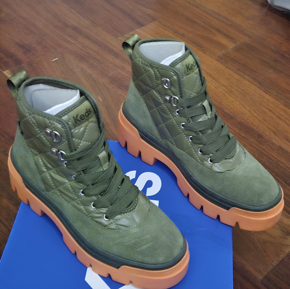 Keds Green and Orange High-Top Sneakers Size 5.5